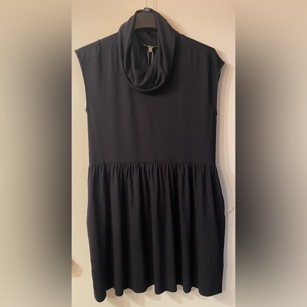 - Lilla P sleeveless cowl neck dress - Picture 2 of 6